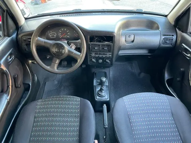 GOL - 1.0 MI 8V 2P MANUAL G.III