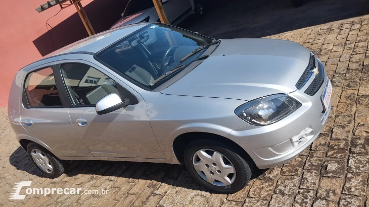 CELTA 1.0 MPFI LT 8V