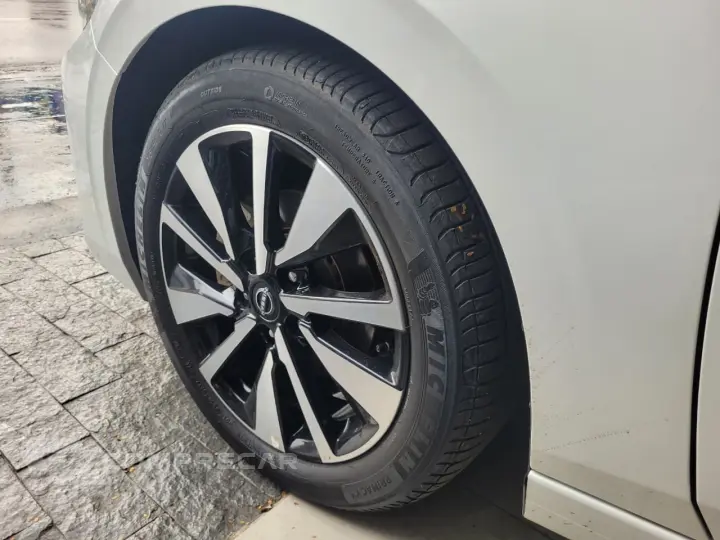 Sentra Advance 2.0 16V Aut.