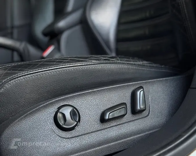 JETTA Highline 2.0 TSI 16V 4p Tiptronic