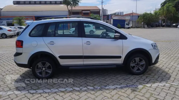 Space Cross 1.6 4P FLEX