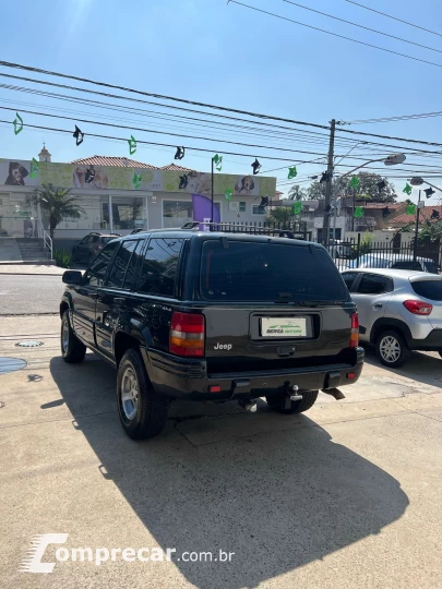 CHEROKEE 4.0 Laredo 4X4 6I 12V