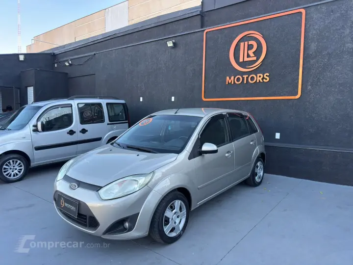 FIESTA 1.6 MPI Class Hatch 8V