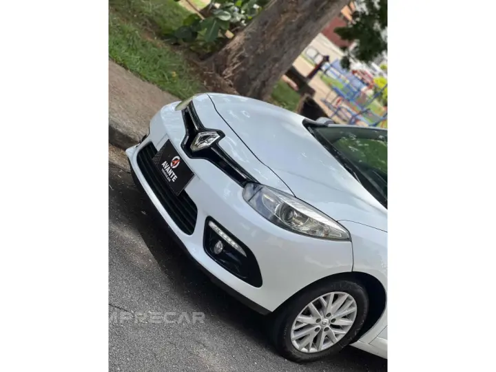 FLUENCE 2.0 DYNAMIQUE PLUS 16V FLEX 4P AUTOMÁTICO