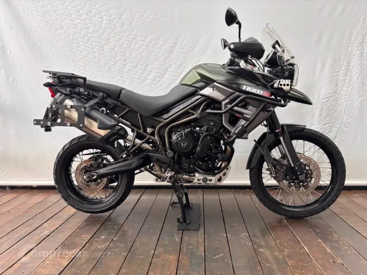 TRIUMPH TIGER 800 XCA