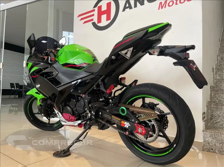 NINJA 400
