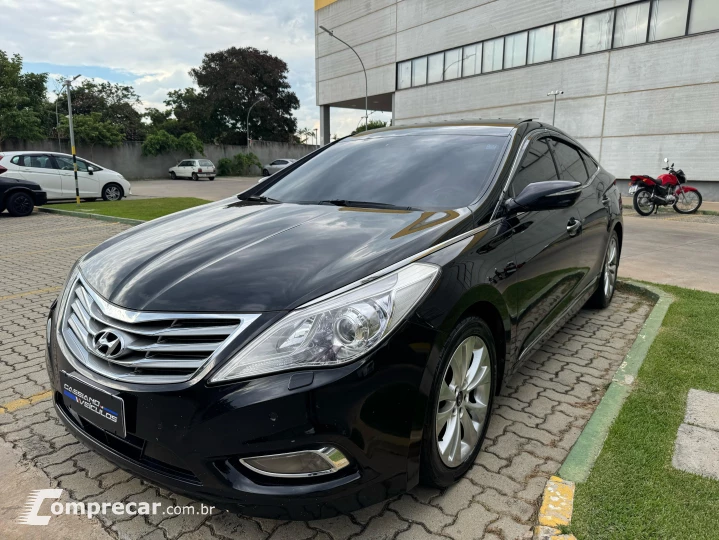 AZERA 3.3 MPFI GLS Sedan V6 24V