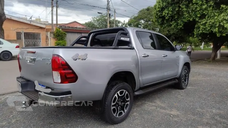 Hilux Caminhonete 2.8 16V SRV 4X4 DIESEL CABINE DUPLA AUTOMÁ