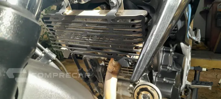 CB 300F