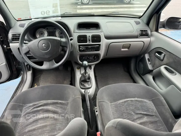 Clio Sedan
