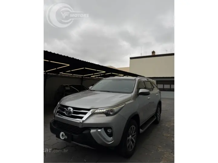 HILUX SW4 2.8 SRX 4X4 16V TURBO INTERCOOLER DIESEL 4P AUTOMÁ