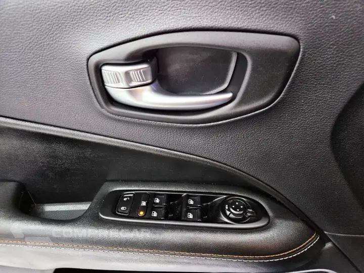 COMPASS LONGITUDE 2.0 4x2 Flex 16V Aut.