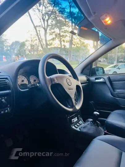 Astra Advantage 2.0 MPFI 8V FlexPower 5p