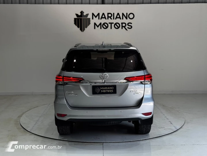 HILUX SW4 2.7 SRV 7 LUGARES 4X2 16V FLEX 4P AUTOMÁTICO