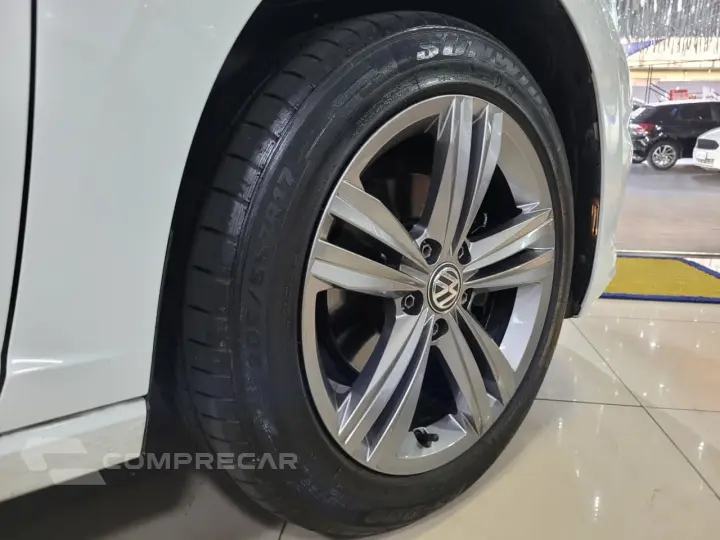 JETTA R-Line 250 TSI 1.4 Flex 16V Aut.