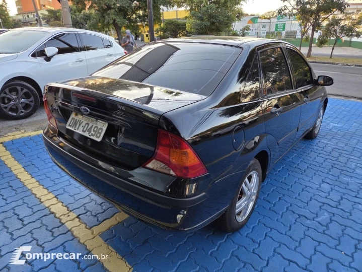 FOCUS 2.0 GLX SEDAN 16V GASOLINA 4P MANUAL