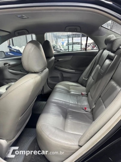 Corolla GLi Automático
