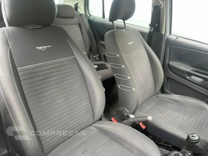 CROSSFOX 1.6 MI FLEX 8V 4P MANUAL