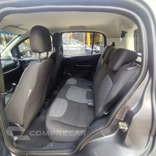 UNO ATTRACTIVE 1.0 Fire Flex 8V 5p