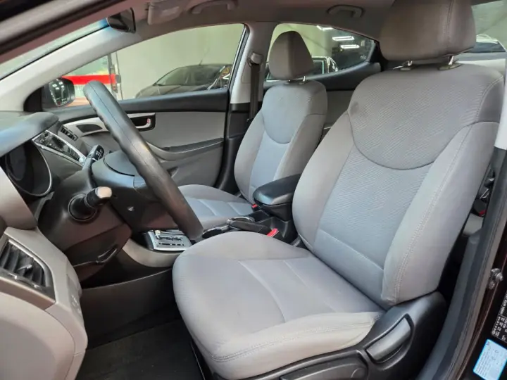 Elantra GLS 1.8 16V Aut.