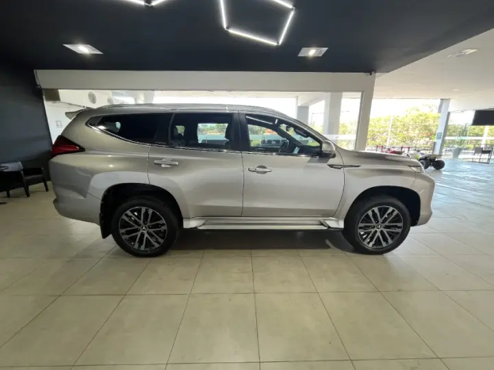 PAJERO SPORT 2.4 16V Mivec Turbo Legend AWD