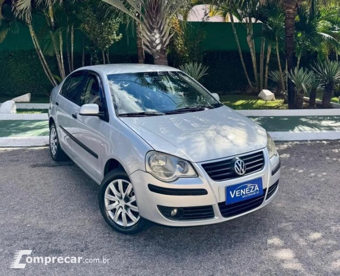 POLO SEDAN 1.6
