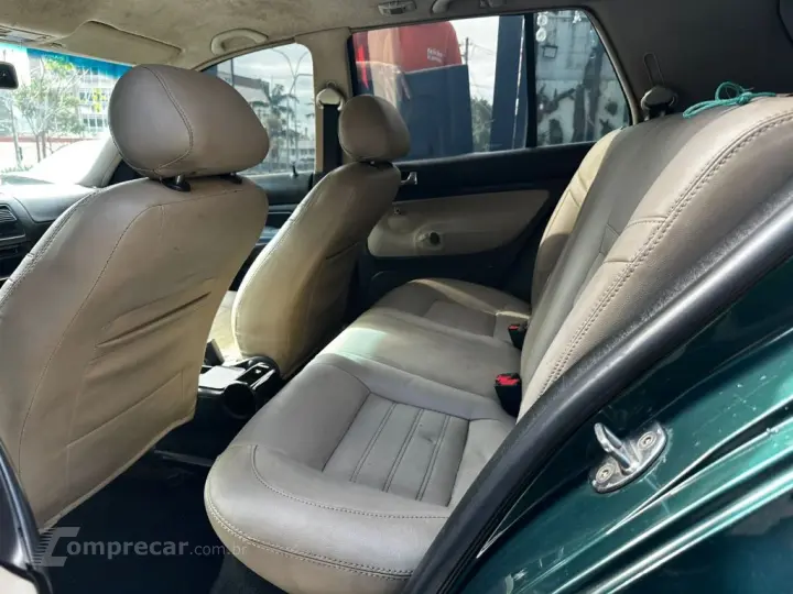 Golf 1.6Mi/ 1.6Mi Gener./Black & Silver