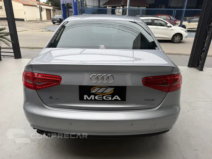 A4 1.8 TFSI AMBIENTE GASOLINA 4P MULTITRONIC