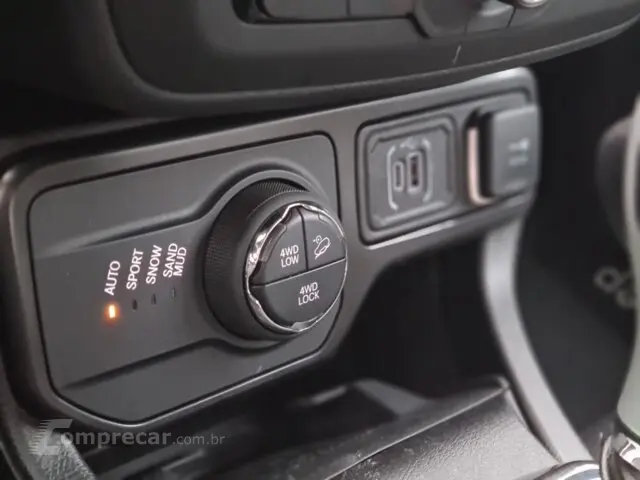 RENEGADE 1.3 T270 TURBO FLEX S 4X4 AT9