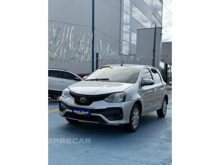 ETIOS 1.5 X PLUS 16V FLEX 4P AUTOMÁTICO