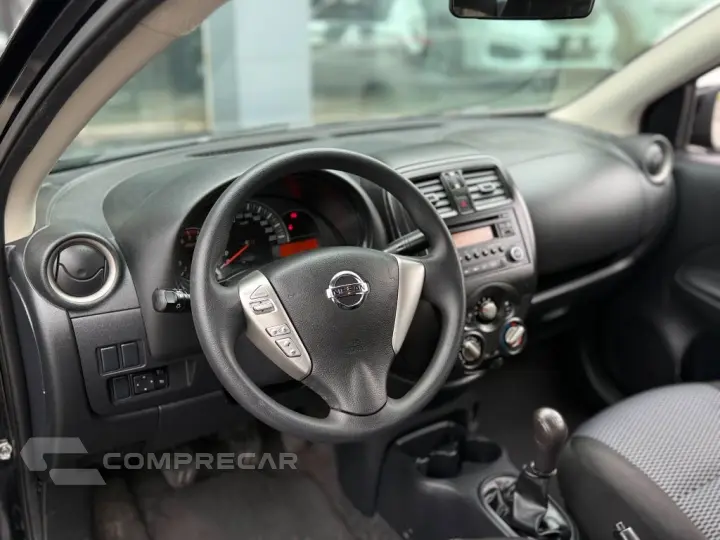 VERSA 1.0 12V FlexStart 4p Mec.