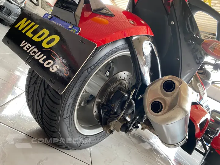 Triciclo Spyder 990 RS