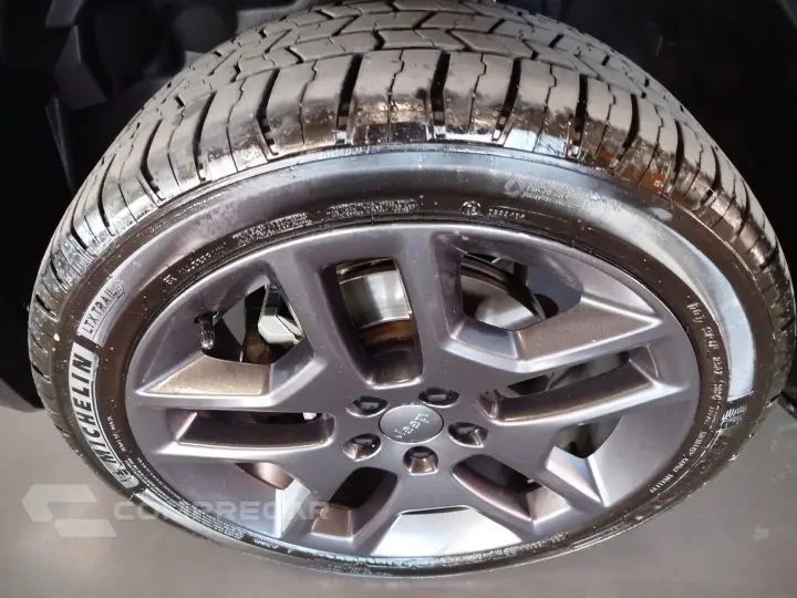 Renegade 1.8 16V Flex Limited 4P Automático