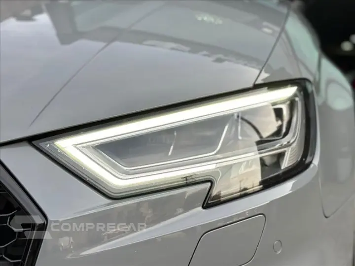 RS3 2.5 TFSI Sedan Quattro