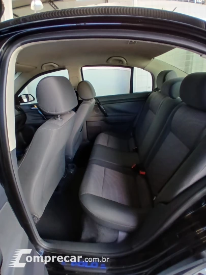 POLO SEDAN 1.6 MI Comfortline 8V