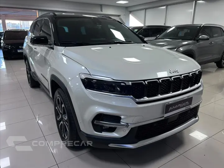 COMMANDER 1.3 T270 TURBO FLEX LIMITED AT6
