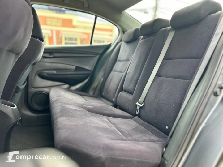 CITY 1.5 LX Sedan 16V