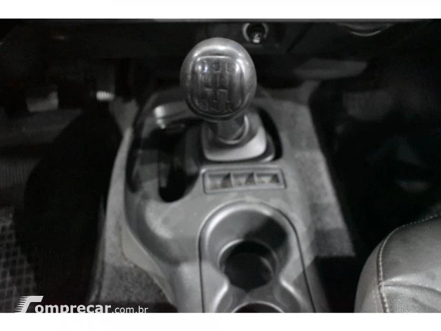 S10 - 2.4 MPFI EXECUTIVE 4X2 CD 8V 4P MANUAL
