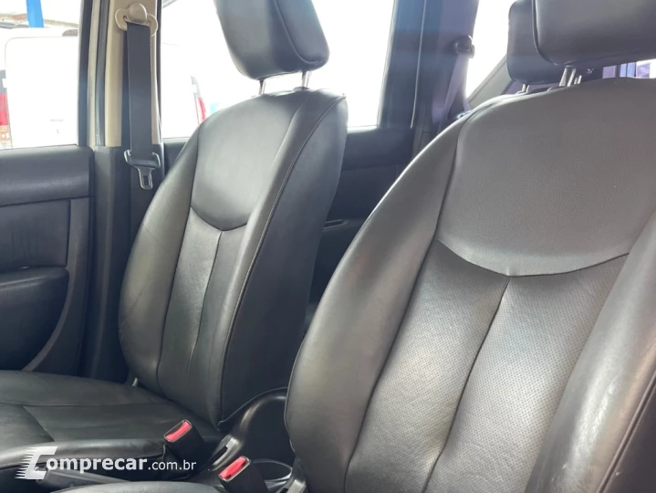 LIVINA 1.8 SL X-GEAR 16V FLEX 4P AUTOMÁTICO