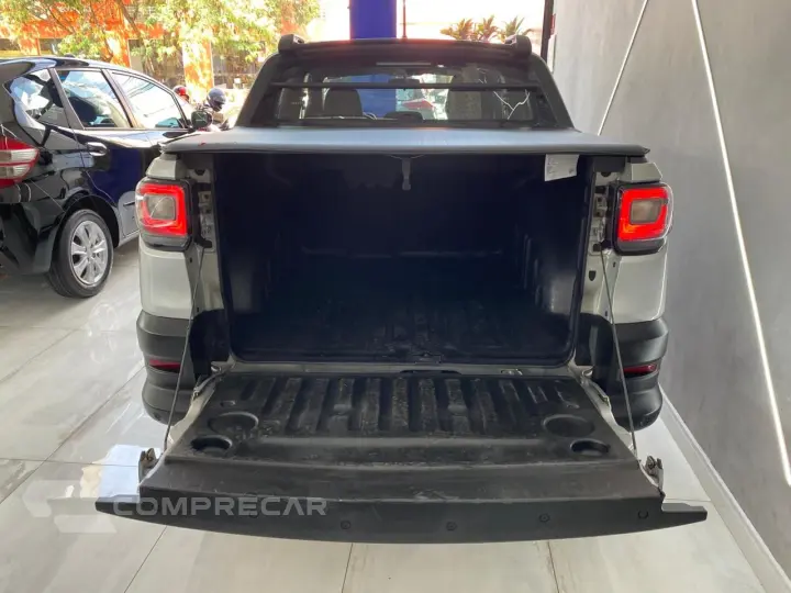 Strada Freedom 1.3 Flex 8V CD