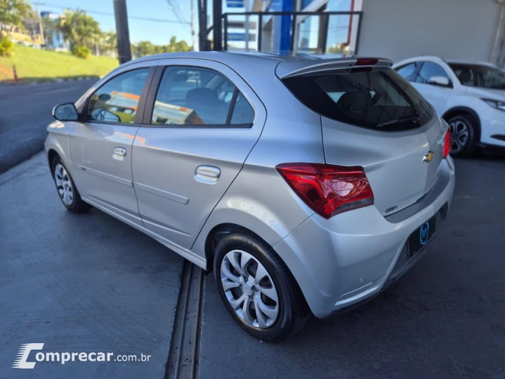 ONIX HATCH LT 1.4 8V FlexPower 5p Mec.