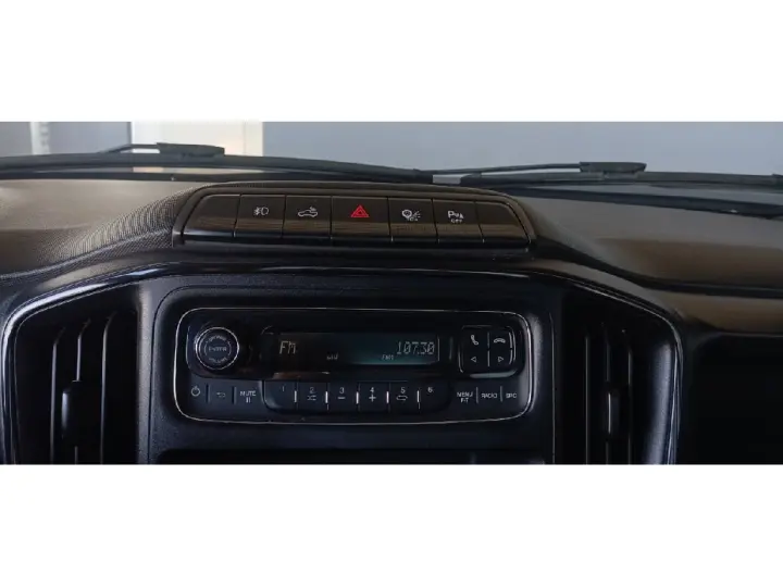 STRADA 1.3 FIREFLY FLEX FREEDOM CS MANUAL