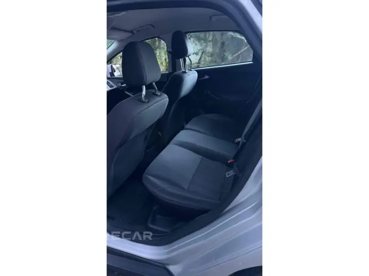 FOCUS 2.0 SE FASTBACK 16V FLEX 4P POWERSHIFT