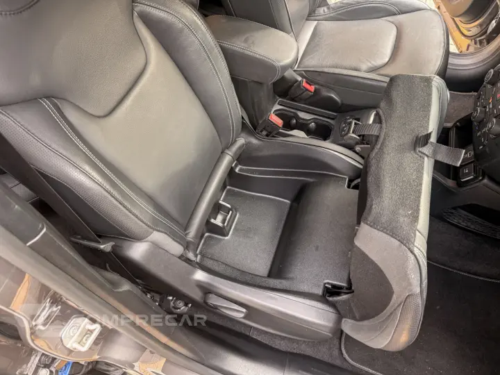 RENEGADE 1.8 16V Longitude