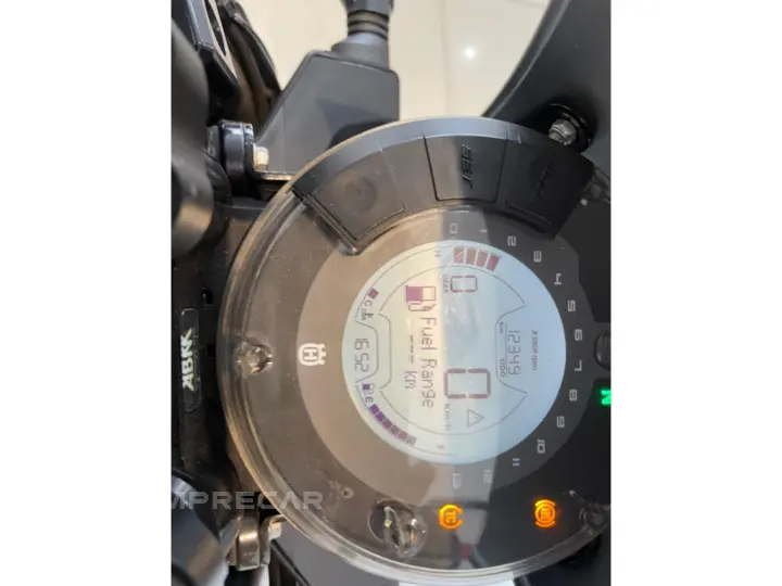 VITPILEN 701