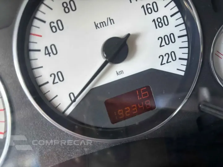 ASTRA 2.0 MPFI Advantage 8V
