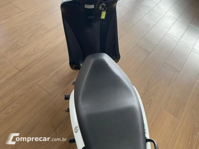 BIZ 125 EX - Utilitária