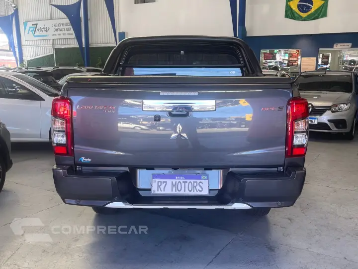 L200 TRITON 2.4 16V TURBO DIESEL SPORT HPE-S CD 4P 4X4 AUTOM