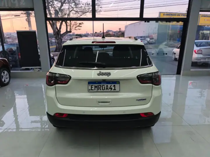 COMPASS LONGITUDE 2.0 4x2 Flex 16V Aut.