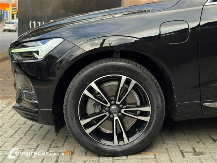 XC60 2.0 T8 Hybrid Momentum AWD Geartronic